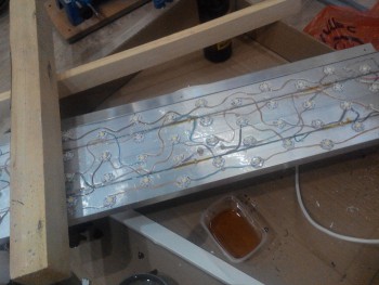 обработка лаком