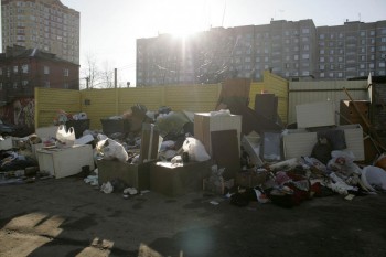 помойка у 19 школы.jpg