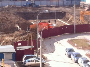 качество плохое но глину на асфальте и где щетка видно