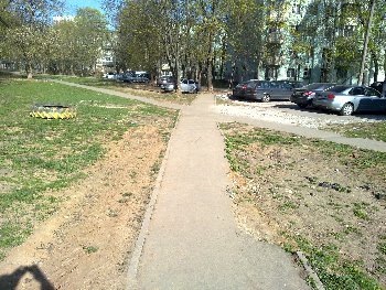 повреждение дорожки и трактором.jpg