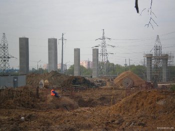 Строитель эстакады грустит по шашлыкам