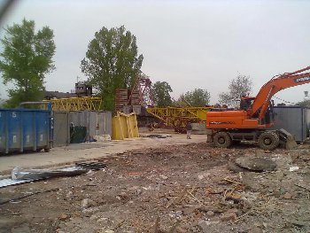 Собирают кран