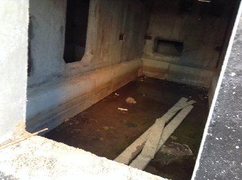 Вода в подвале дома №3, подъезд №2.