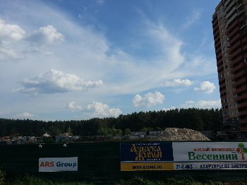 Синие небо и облака &quot;Весеннего&quot;