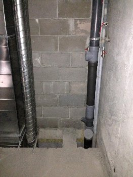 Коммуникации в совмещенный санузле