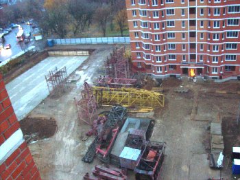 практически всё закопали