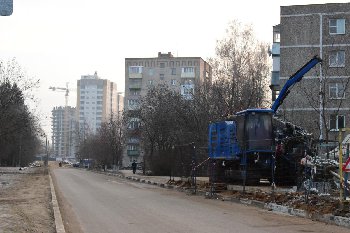 А вот монстр который тянет эти трубы в город.