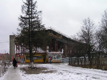 у платформы Весенняя