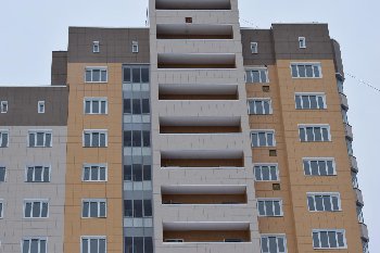 08.02.2015. Возможно это места для кронштейнов крепления наружних блоков кондеев?