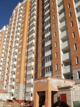 Тепличная 22 лябуйтесь))))) ключами и ремонтам и сдачи даже не пахнет!