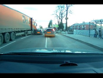 Frame 2015.04.17 19-32-02 (0-07-01.932).jpg