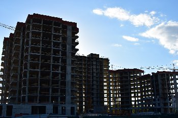 Дом №12. Полностью отлили каркас дома.