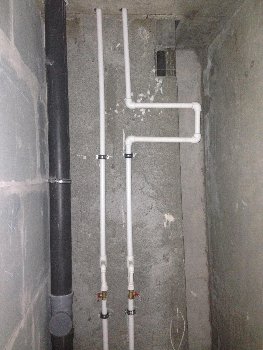 Это разводка в кладовке.