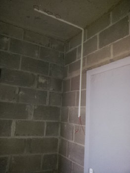 непонятная висилица с тремя петлями :))