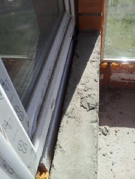 щель между кухней и балконом