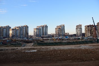 07.11.2015 Льют первый этаж домов 3-й очереди.