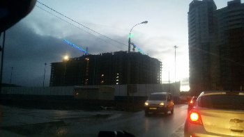 Как ёлочка светится