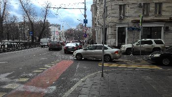 возле ресторана на аварийке