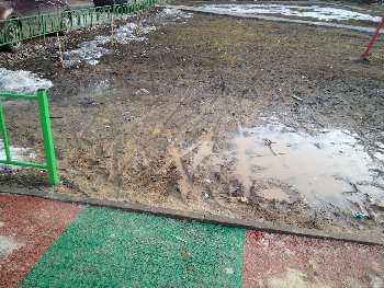 ПОДХОДЫ К ЭТОЙ ПЛОЩАДКЕ &quot;ЗАМИНИРОВАНЫ&quot;