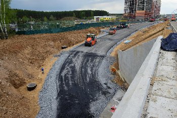 04.05.2016 С крыши тоннеля,похоже заезд в СНТ Бережки будет или на Каледино продлят.