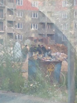 эта шестерка благополучно покинула стройку