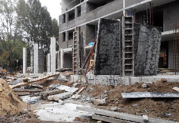 крыльцо 1 этажа со стороны Народной