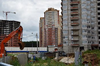 21.07.2016. Водоканал роет... Дом 12.