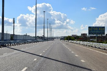 25.08.2016.Четыре полосы в сторону Мерлена.