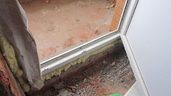 23. Вход на балкон