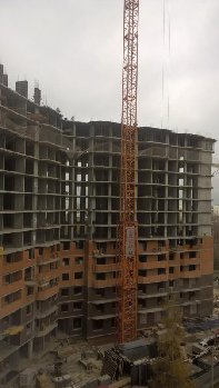 14-й этаж перекрыли, идёт заливка опор 15го этажа, 6й этаж почти обложили кирпичом